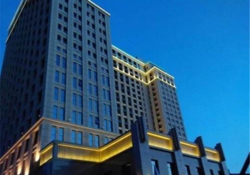 酒仙桥驼房营新华科技大厦招租400-10000平