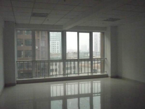 青年路火车站近写字楼出租